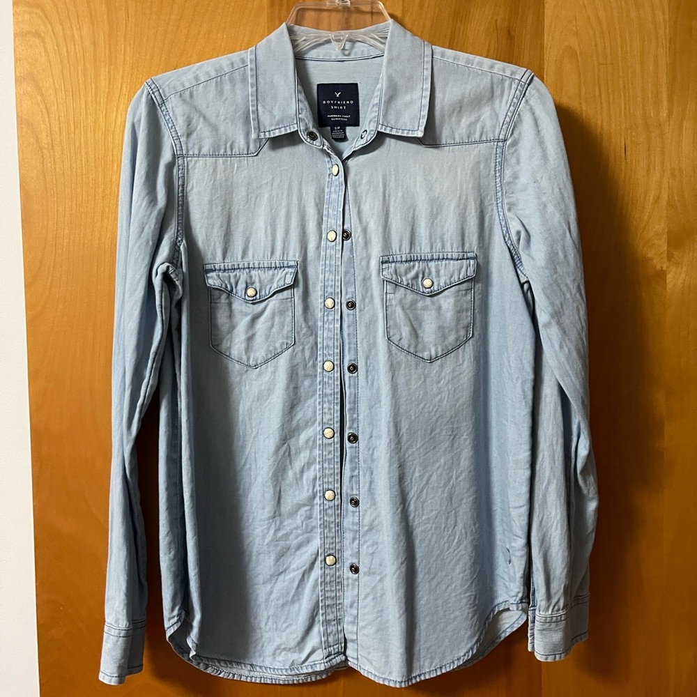 American Eagle jean button up shirt